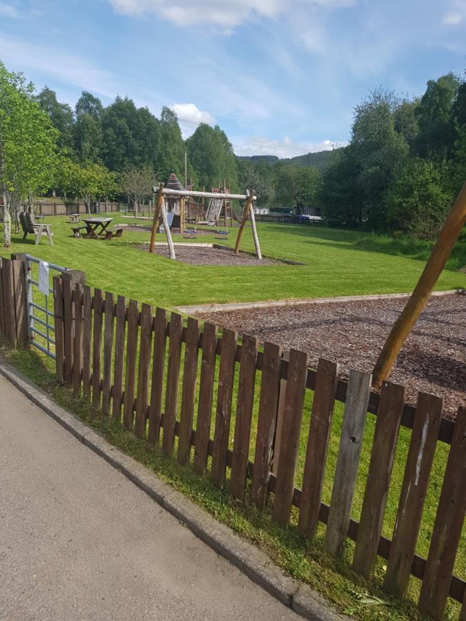 Loch Ness And Highlands Holiday Home Bearnock Bagian luar foto